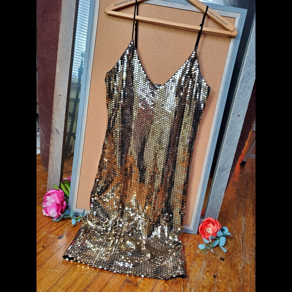 Charlotte Russe Gold Geometric Sequin Mini Dress - Picture 4 of 6